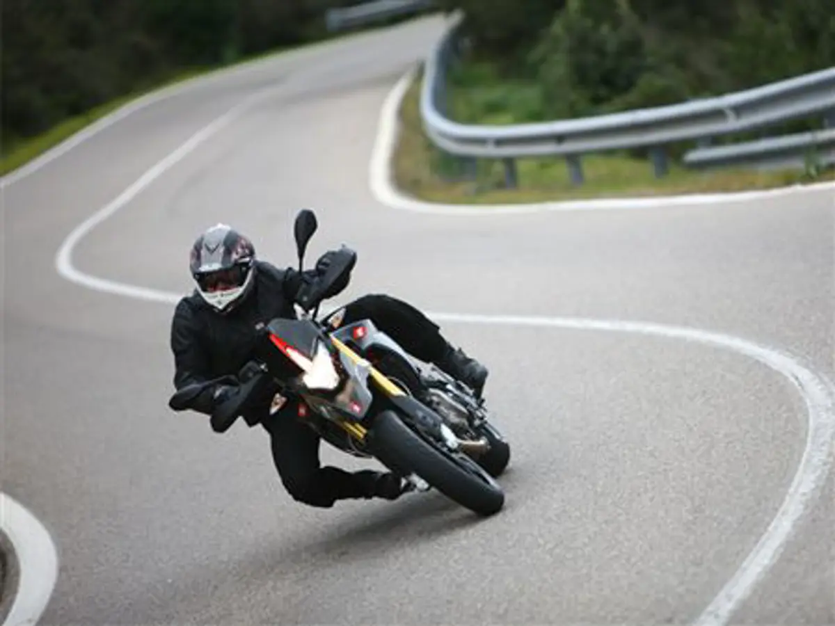Dorsoduro 750 Factory in Motion