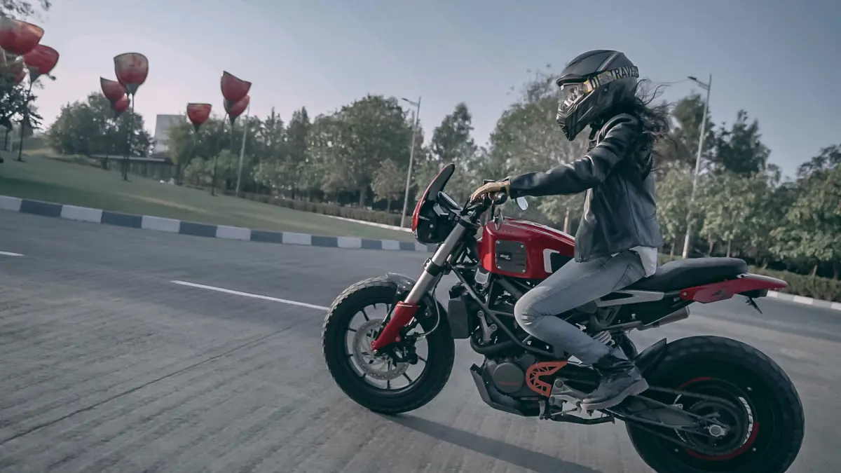 KTM BWG 200 by Autologue Design