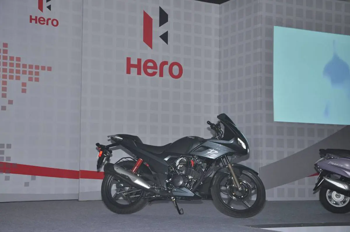 2014 New Hero Karizma R Side View 'Black'