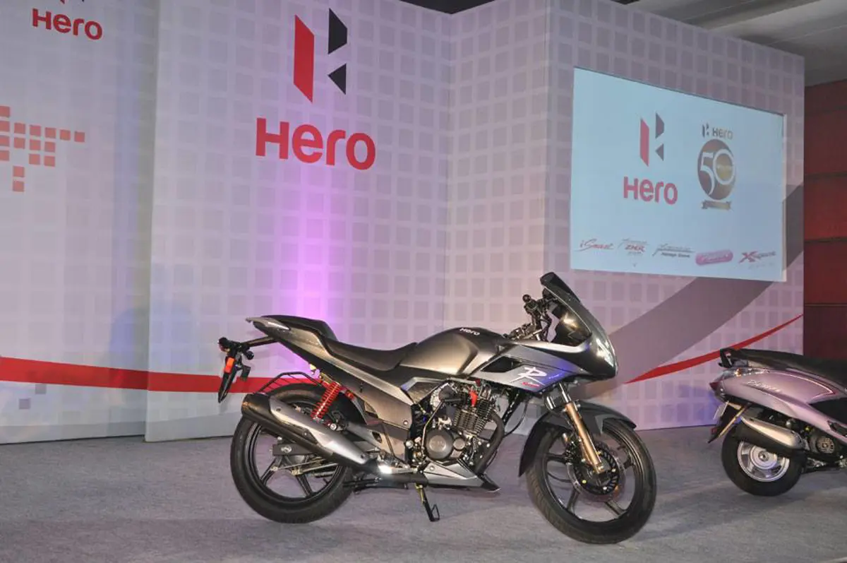 2014 New Hero Karizma R Side View 'Black'