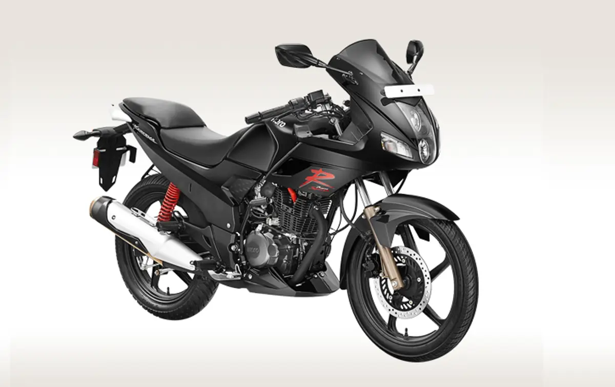 2014 New Hero Karizma R Front3-Quarter