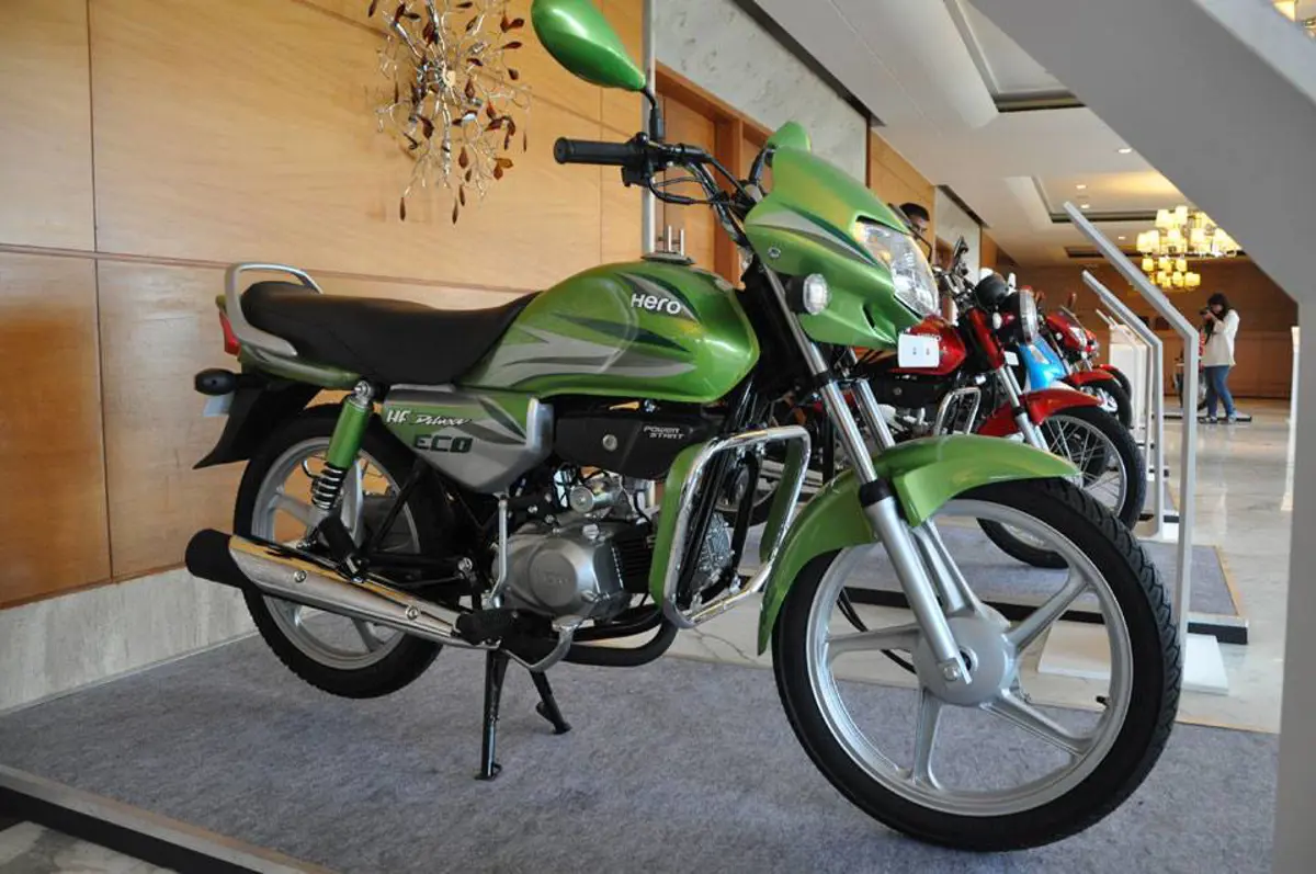 Hero HF Deluxe ECO 3-Quarter Front 'Green'