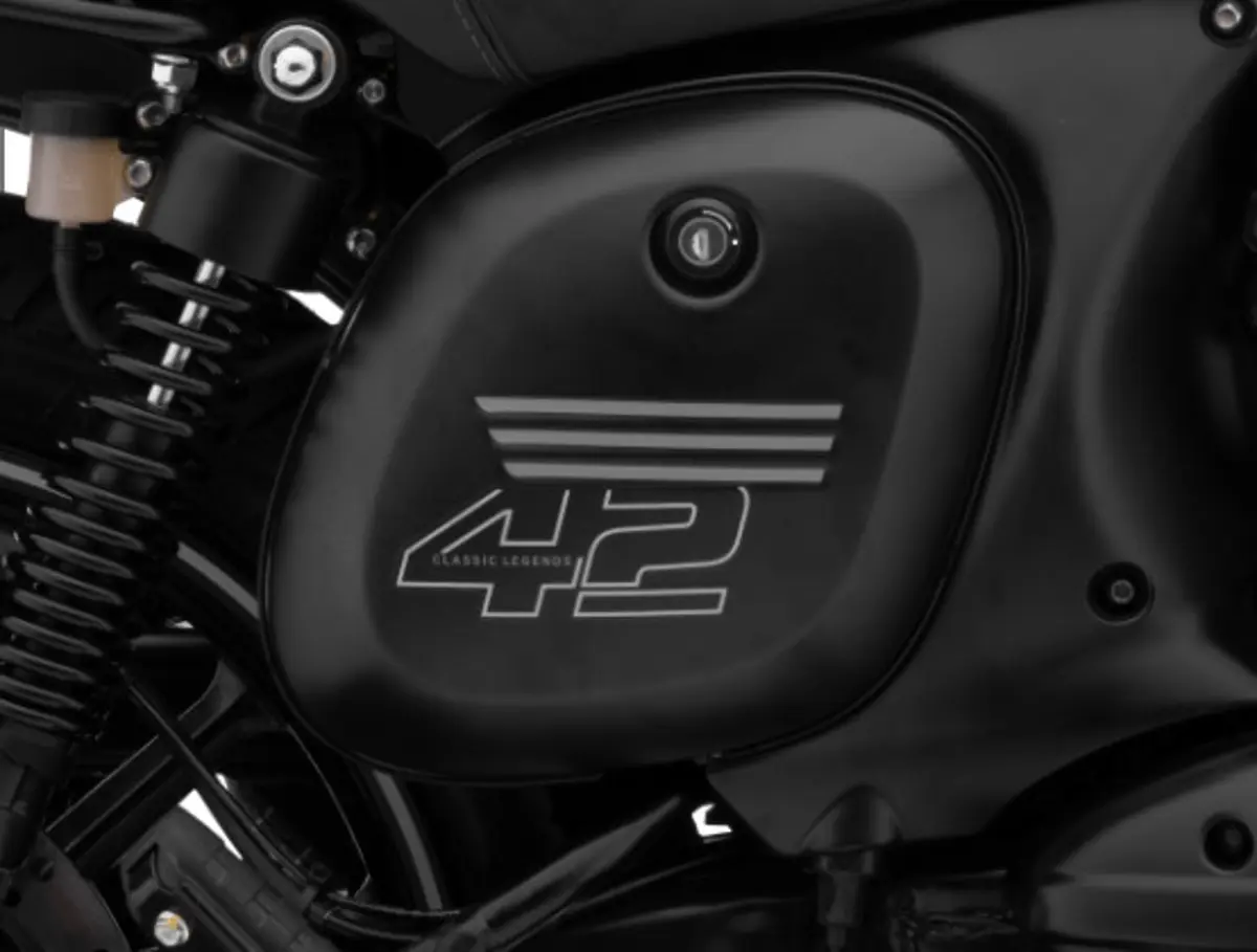 Jawa 42 2.1 All Star Black