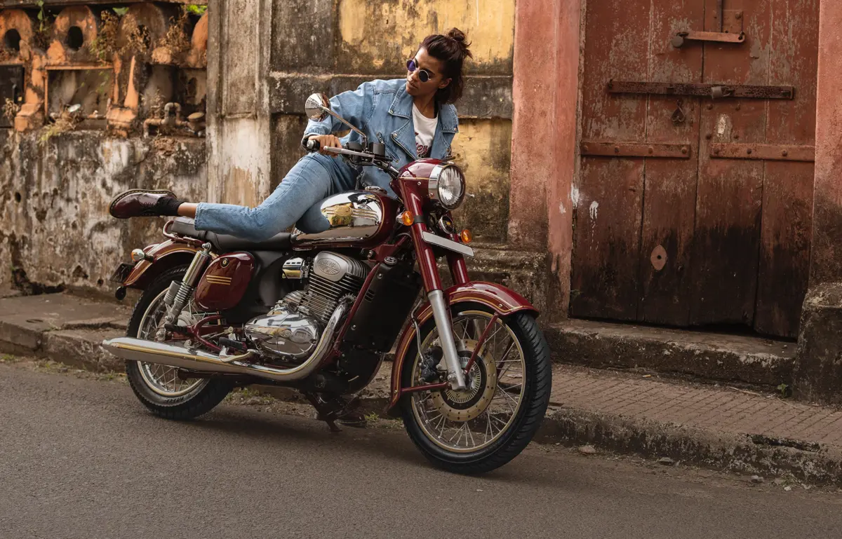 New Jawa Standard 300 Maroon