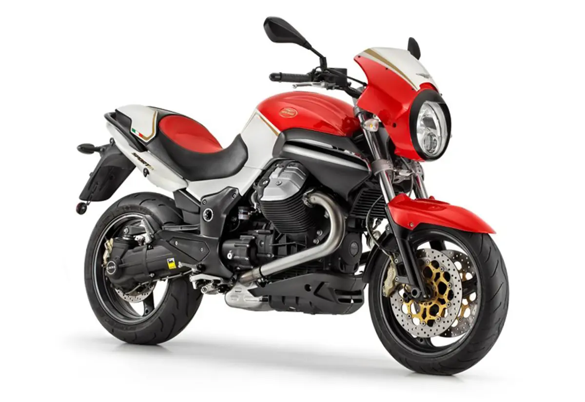 Moto Guzzi 1200 Sport 'Front 3-Quarter'