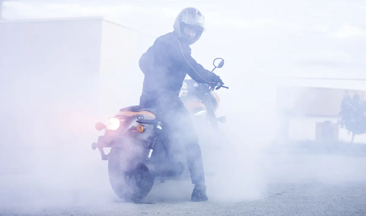 UM Global Renegade Sport S