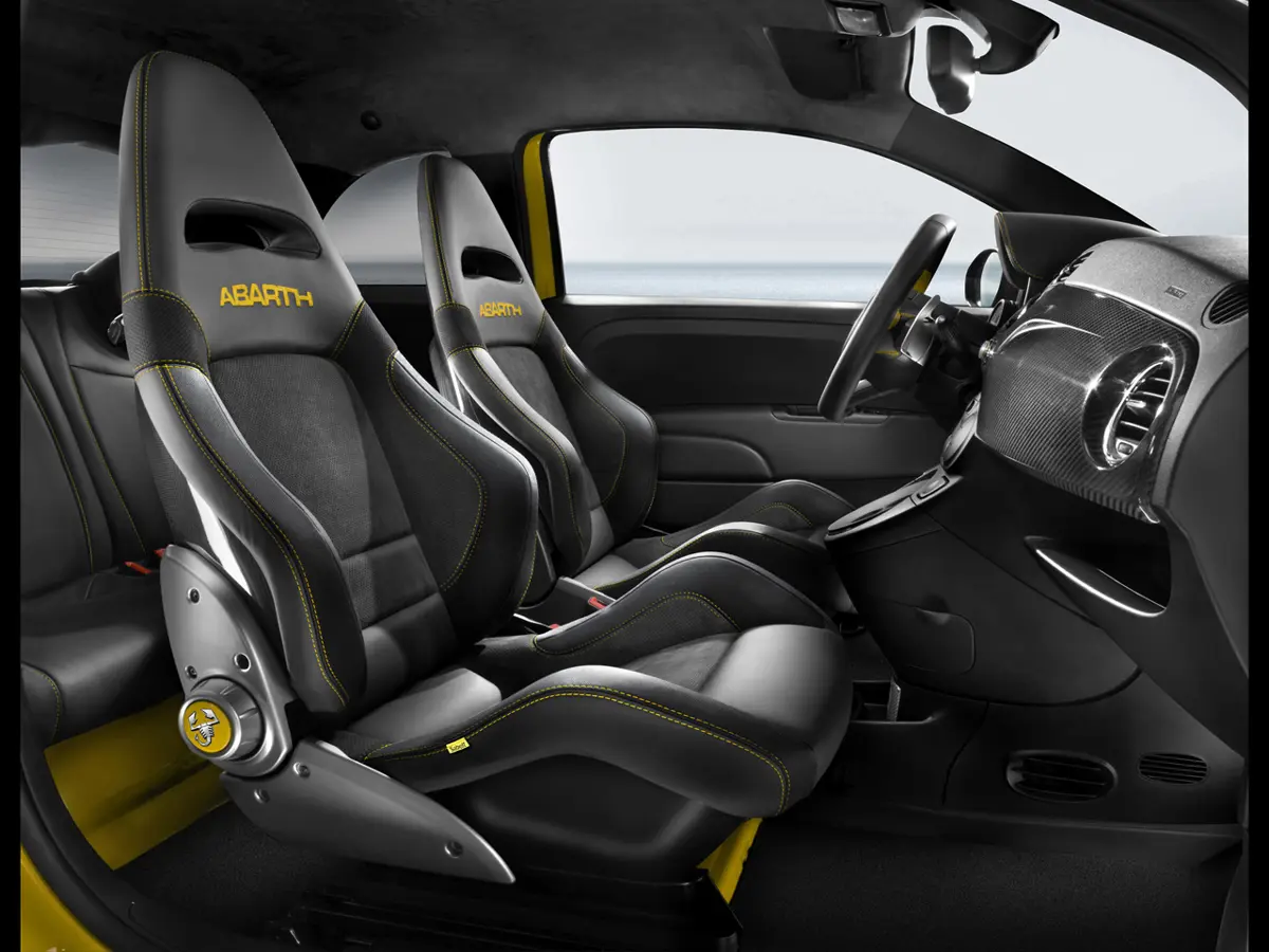 695 Tributo Ferrari