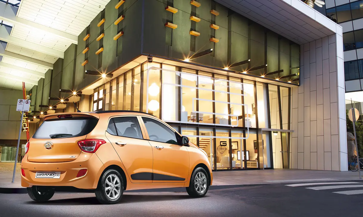 Hyundai Grand i10 Rear 3-Quarter