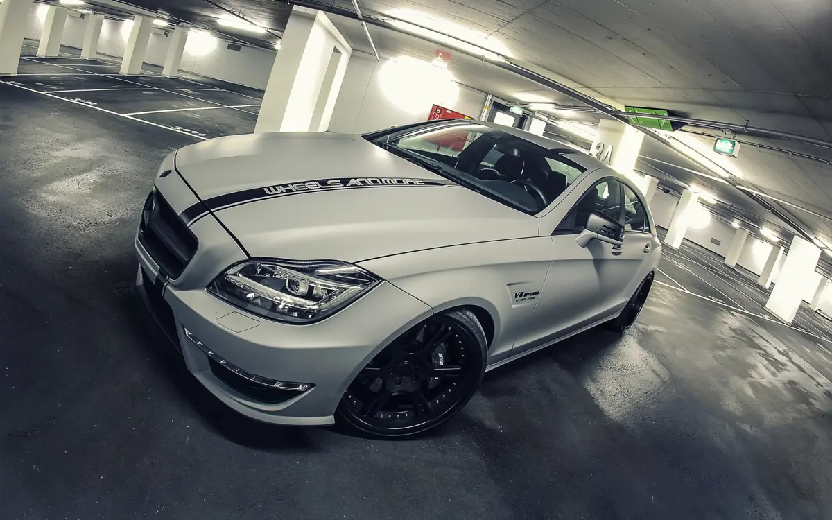 Mercedes-Benz CLS63-AMG Seven-11