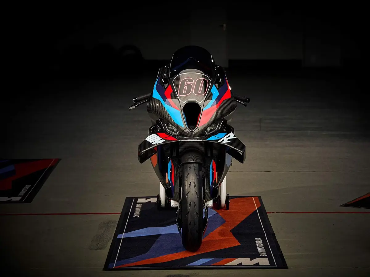 New BMW M1000RR