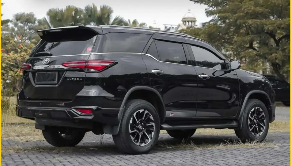 Toyota Fortuner Altera (Image Credit - Motor Expert)
