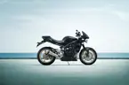 Street Triple image