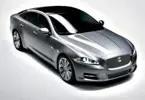 Jaguar XJ 3-Quarter Front 'Lunar Grey Metallic' image
