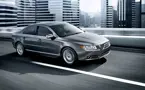 Volvo S80 Front 3-Quarter image