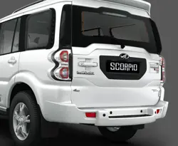 2015 Mahindra Scorpio Rear Close-up