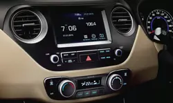 2017 Hyundai Grand i10 Centre Console