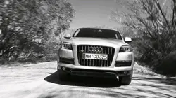 Audi Q7 Front View
