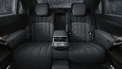 BMW i7 M70 xDrive Executive Lounge Seating