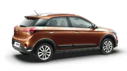 Hyundai i20 Active Rear 3-Quarter
