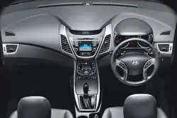 Hyundai Elantra Dashboard