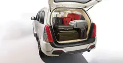 Isuzu MU-7 Boot Space