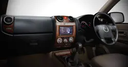 Isuzu MU-7 Dashbaord