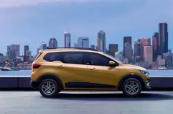 Renault Triber Side View