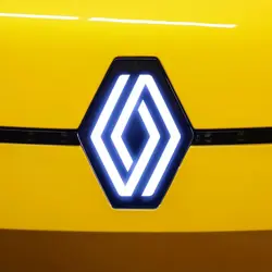 Renault 5 EV Iuminous Logo