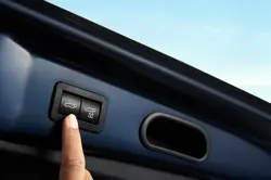 Toyota Innova HyCross Power Back Door