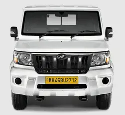 Mahindra MaXX Pik-Up Front View