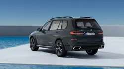 BMW X7 xDrive40d M Sport Rear 3-Quarter View