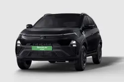 Tata Nexon EV Dark Edition Front 3-Quarter View