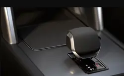 Land Rover Discovery Sport Dynamic SE Gearshift Paddles