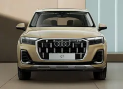 Audi Q7 Front View