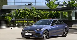 Mercedes-Benz C-Class C 200 Front View