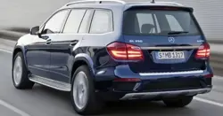 Mercedes GL-Class (2012) Executive Rear 3-Quarter View