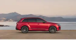 2025 Audi SQ7 Side View