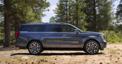 2025 Ford Expedition Side View