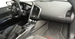 Audi R8 (2012) R-Tronic Interior