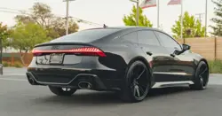 Audi RS7 (NEW) Rear 3-Quarter View