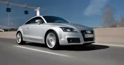 Audi TT (2011) Right Side Front 3-Quarter View