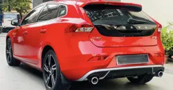 Volvo V40 R-Design Rear 3-Quarter View