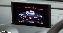  Audi R3 1.8 TFSi 5-a3 Interior Screen 