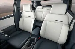 2026-hyundai-venue-6938-7198