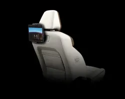 mahindra-xuv-7xo-6927-473