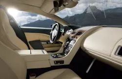 Aston Martin Rapide0