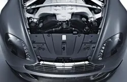 Aston Martin V12 Vantage0