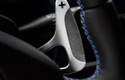 Aston Martin V8 Vantage0