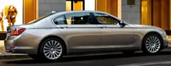 BMW 7 Series (2012)730
