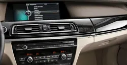 BMW 7 Series (2012)730
